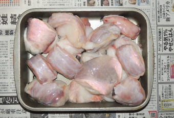 水っぽくブヨブヨですが、熱を通すとプリプリ食感になり非常に美味。定番の鍋ものだけでなく、揚げものにしてもＧＯＯＤです。
