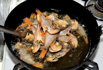 いろいろな料理を試したが、唐揚げに勝るものはなかった。硬い部分があるのでシッカリ揚げるとよい。